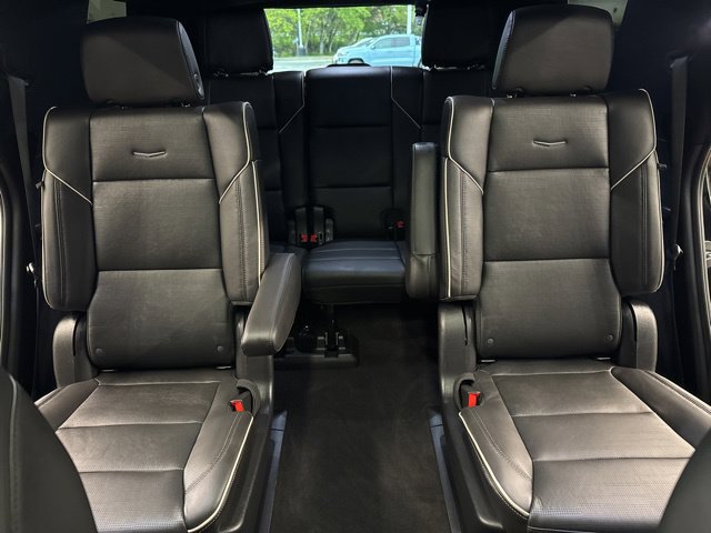Used 2023 Cadillac Escalade Sport w/ LPO, ONYX Package AWD/4WD image 30