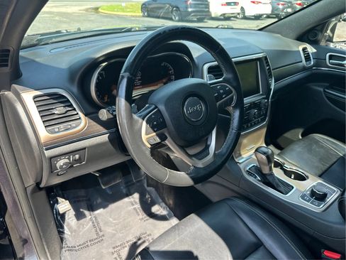 Used 2016 Jeep Grand Cherokee Limited w/ Trailer Tow Group IV AWD/4WD image 10