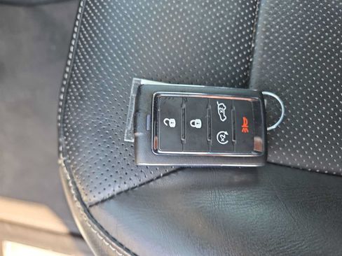 Used 2023 Jeep Grand Cherokee L Overland w/ Rear Seat Video Group I AWD/4WD image 28