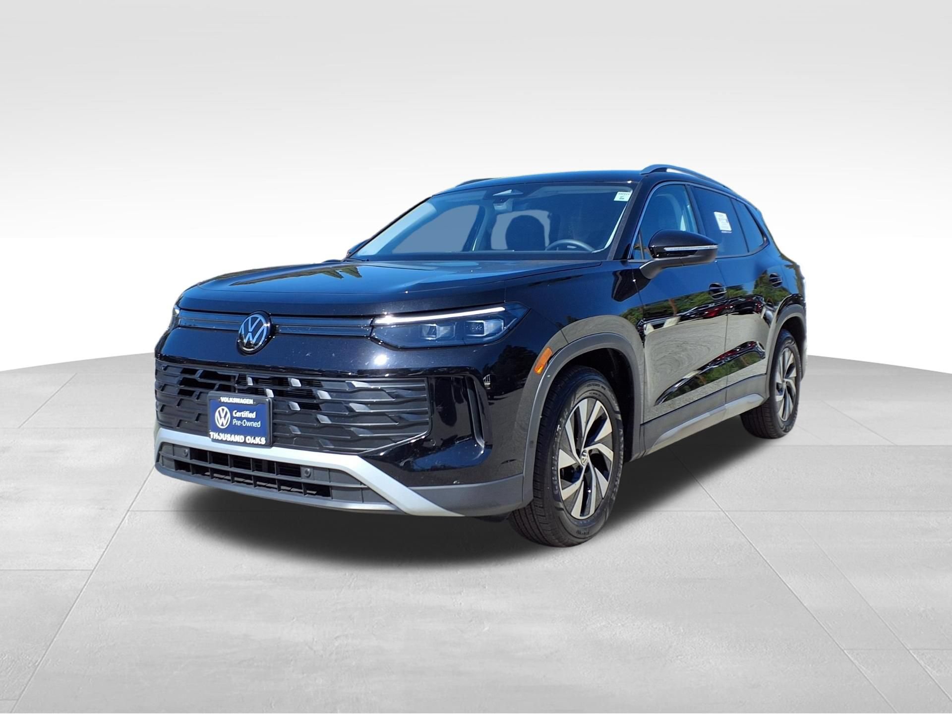 Certified 2026 Volkswagen Tiguan S FWD image 1