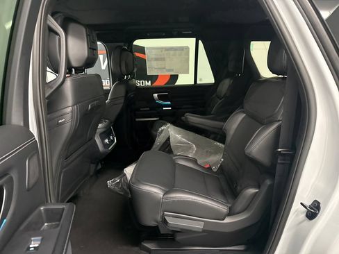 New 2026 Ford Expedition Max Platinum w/ Stealth Performance Package AWD/4WD image 12