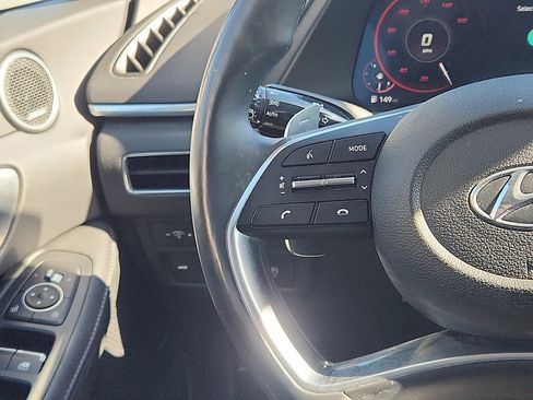 Used 2020 Hyundai Sonata Limited image 15