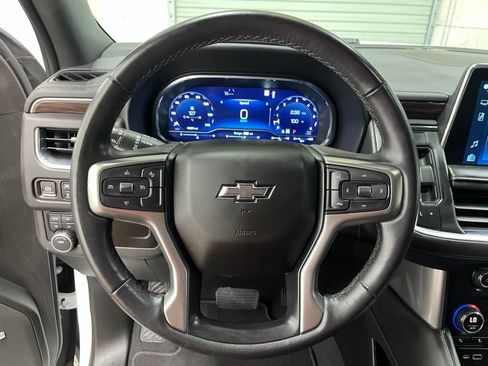 Used 2023 Chevrolet Suburban Z71 AWD/4WD image 25