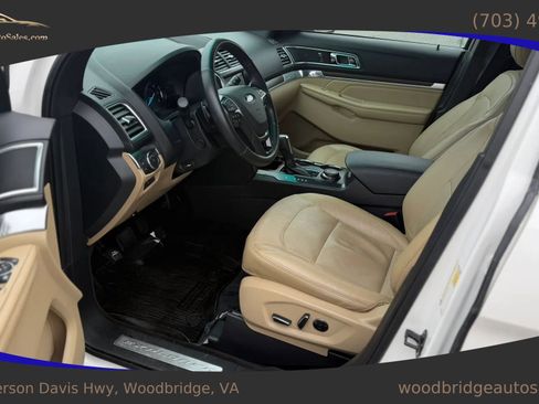 Used 2017 Ford Explorer Limited w/ Equipment Group 301A image 11