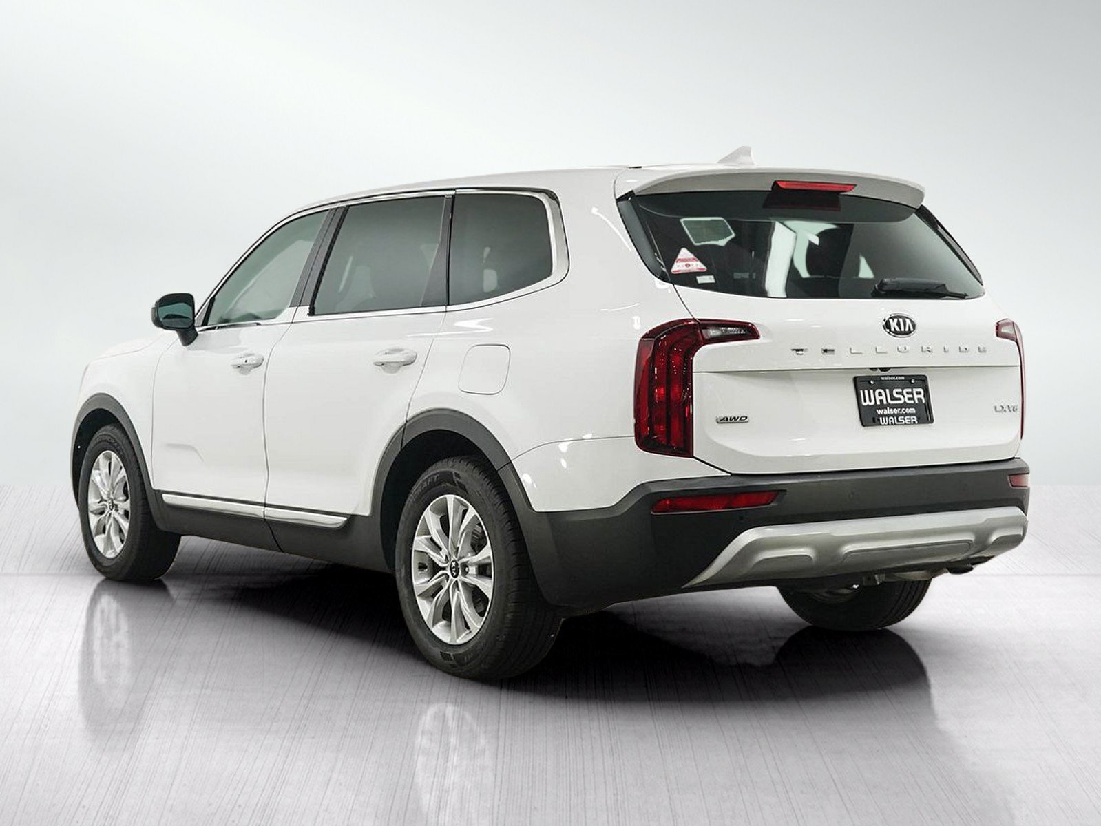 Used 2021 Kia Telluride LX AWD/4WD image 3