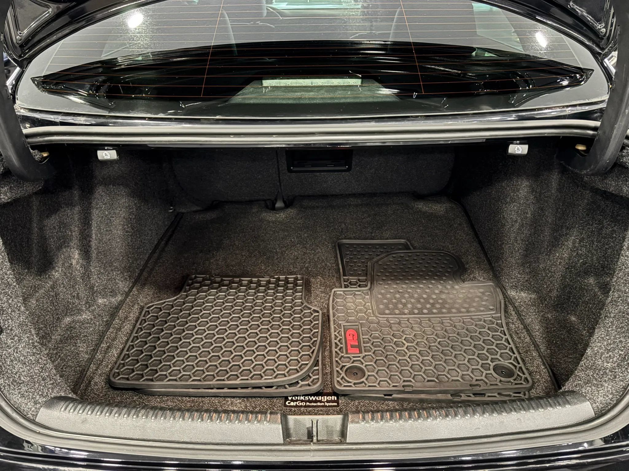 Used 2017 Volkswagen Jetta GLI FWD image 40