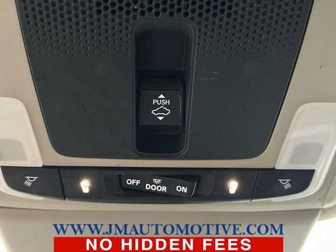 Used 2022 Honda Civic Touring image 36