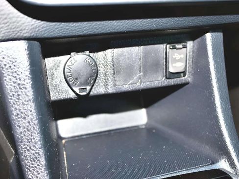 Used 2014 Toyota Corolla S image 20