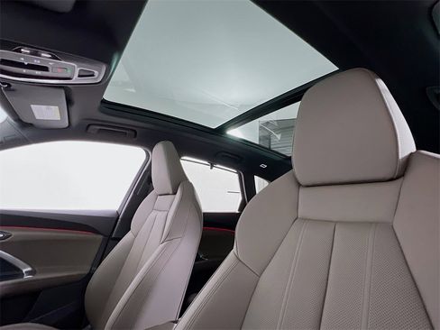 New 2025 Audi Q5 2.0T Premium Plus image 12