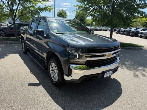 Used 2022 Chevrolet Silverado 1500 LT AWD/4WD image 7