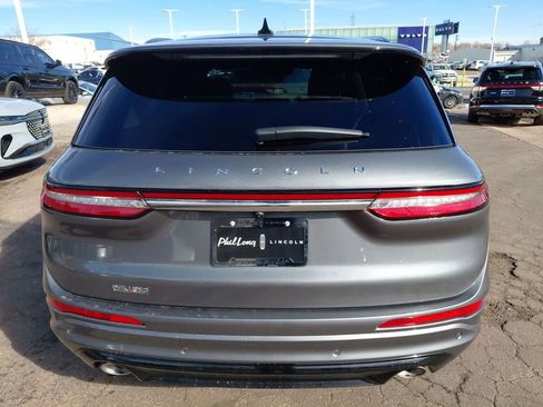 New 2026 Lincoln Corsair Premiere image 8