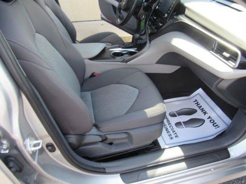 Used 2021 Toyota Camry LE FWD image 13