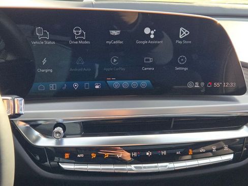 New 2026 Cadillac Lyriq Signature Sport AWD/4WD image 27