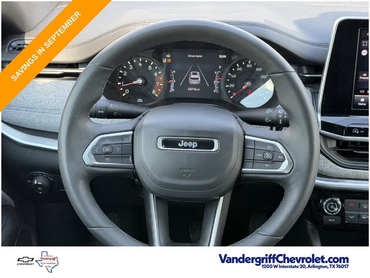 Used 2025 Jeep Compass Latitude w/ Sun & Sound Group AWD/4WD image 12