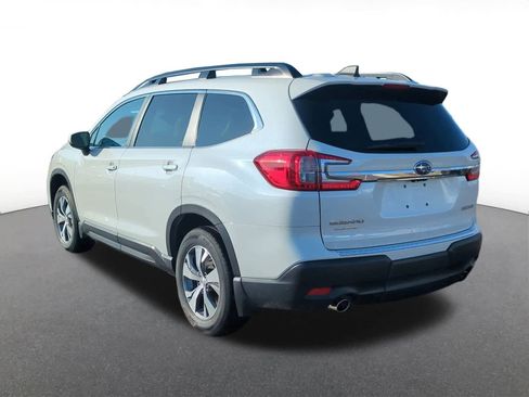Certified 2025 Subaru Ascent Premium w/ Premium Package image 4