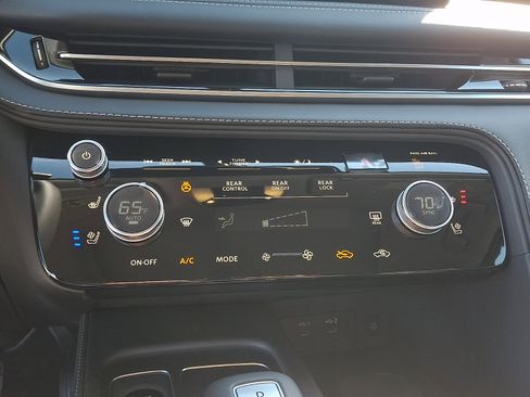 New 2027 INFINITI QX60 Luxe AWD/4WD image 13