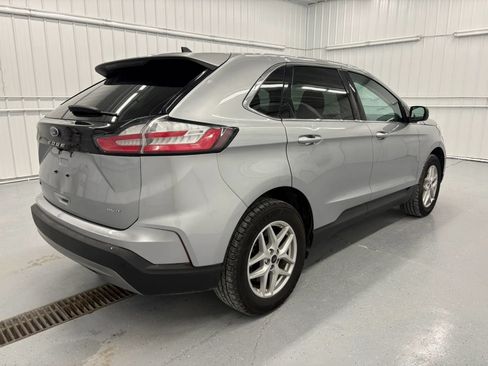 Used 2024 Ford Edge SEL AWD/4WD image 15
