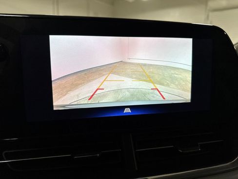 Used 2024 Chevrolet Trax LT image 15