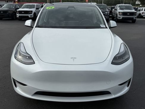 Used 2024 Tesla Model Y Long Range AWD/4WD image 5