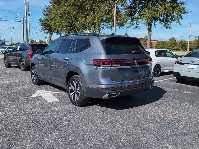 Used 2024 Volkswagen Atlas SE FWD image 4