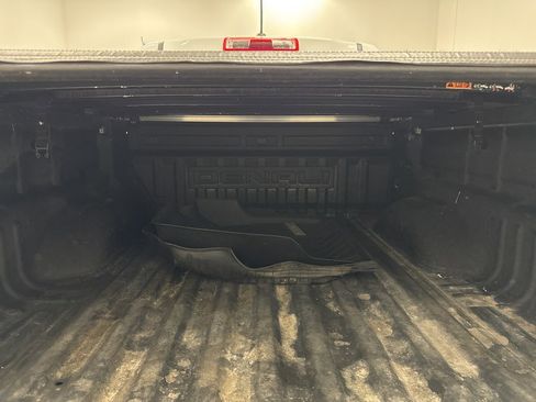 Used 2019 GMC Canyon Denali image 12