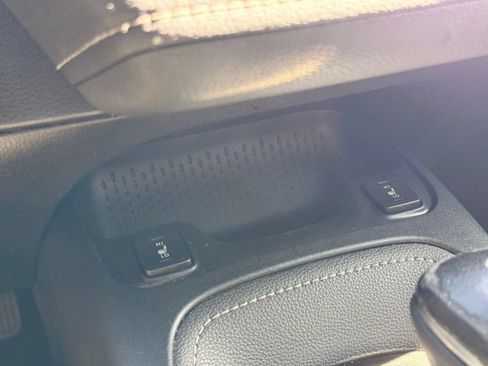 Used 2019 Toyota Corolla XSE FWD image 42