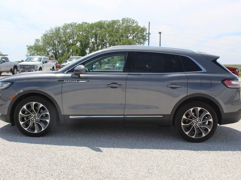 Used 2023 Lincoln Nautilus Reserve w/ Equipment Group 201A AWD/4WD image 8