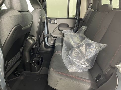 New 2026 Jeep Gladiator Rubicon image 8