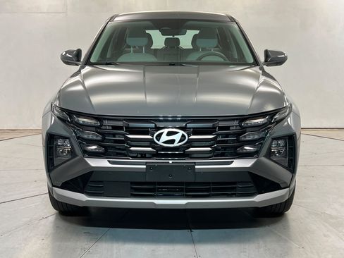 Used 2025 Hyundai Tucson SE AWD/4WD image 9