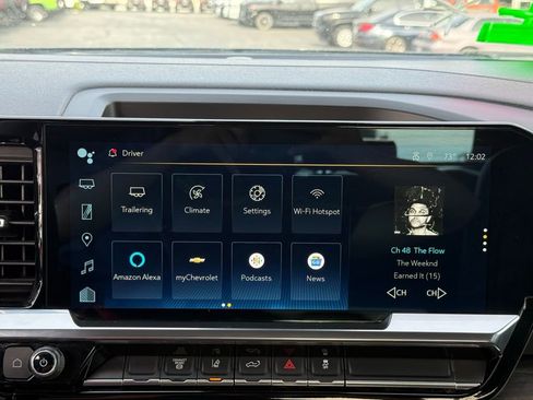 Used 2024 Chevrolet Silverado 2500 LTZ image 33