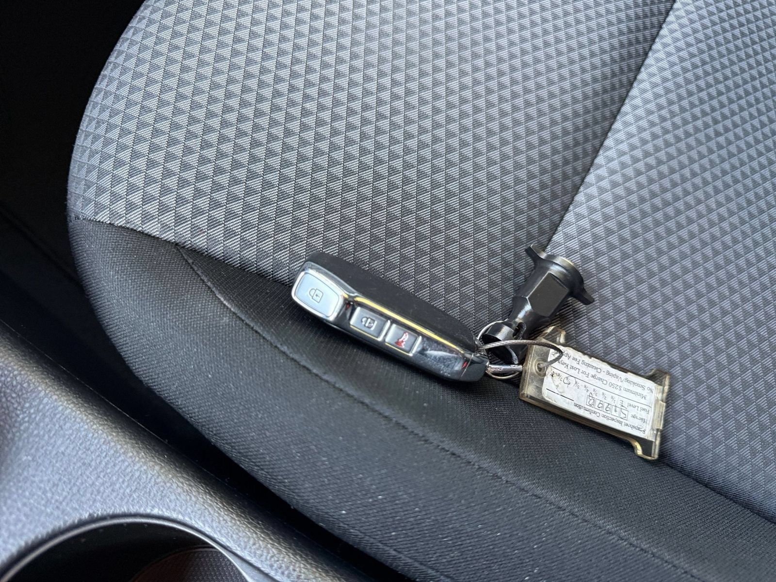 Used 2025 Kia Soul LX w/ LX Technology Package FWD image 20