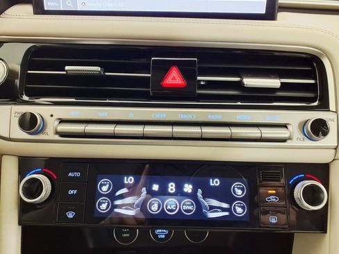 Certified 2026 Genesis G70 2.5T Prestige RWD image 20