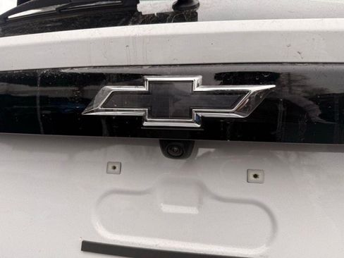 New 2027 Chevrolet Bolt LT w/ Comfort Package FWD image 20
