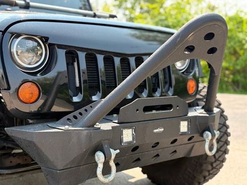 Used 2013 Jeep Wrangler Unlimited Sahara w/ Dual Top Group image 28