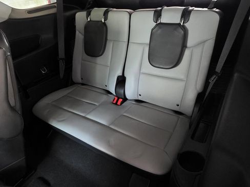 Used 2021 Ford Explorer XLT w/ Equipment Group 202A RWD image 14