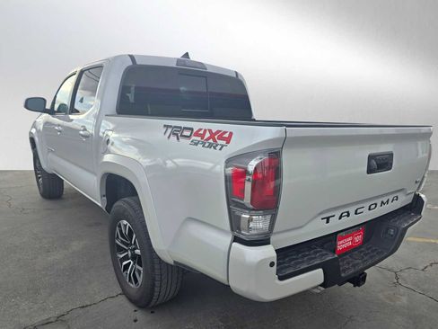 Used 2023 Toyota Tacoma TRD Sport image 5