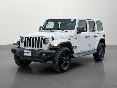 Used 2021 Jeep Wrangler Unlimited Sahara image 3