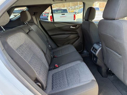 Used 2022 Chevrolet Equinox LT image 19