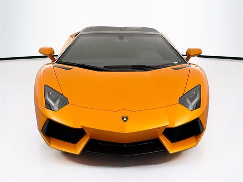 Used 2016 Lamborghini Aventador LP 700-4 image 39