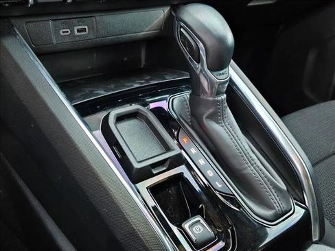 Used 2023 GMC Canyon Elevation w/ Convenience Package image 19