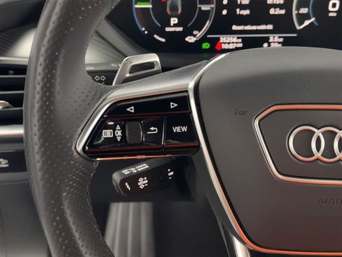 Used 2022 Audi e-tron GT Prestige w/ Prestige Package image 21