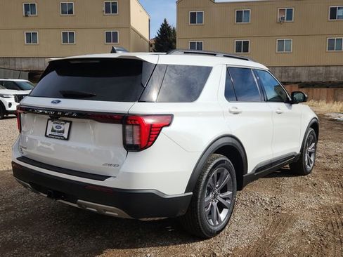 New 2026 Ford Explorer Active w/ Active Comfort Package AWD/4WD image 3