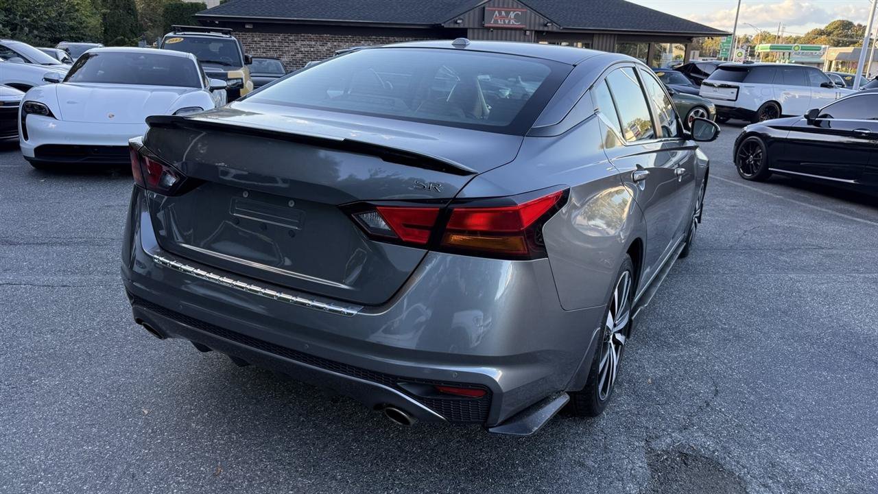 Used 2021 Nissan Altima 2.5 SR w/ SR Premium Package AWD/4WD image 17