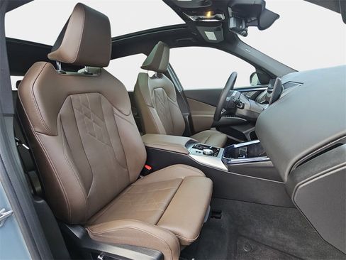 Used 2025 BMW X3 xDrive30i image 12