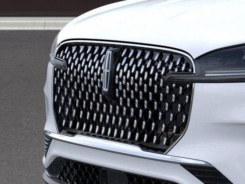 New 2026 Lincoln Aviator Reserve image 17
