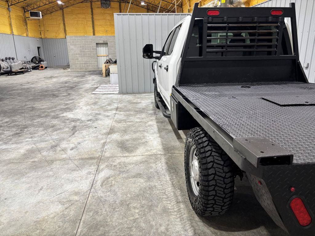 Used 2019 Ford F250 XL w/ Power Equipment Group AWD/4WD image 9