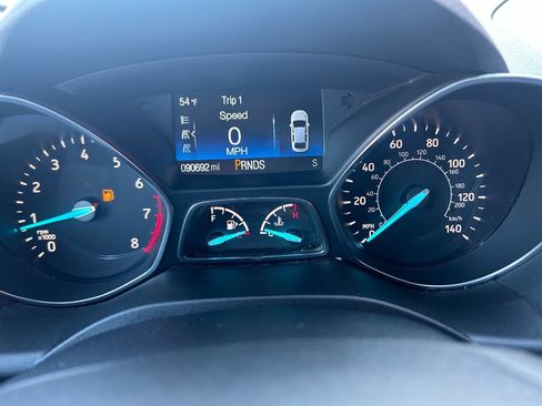 Used 2018 Ford Escape SEL image 5