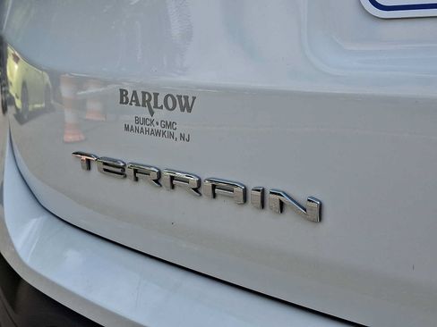 Used 2023 GMC Terrain SLE w/ Driver Convenience Package FWD image 33