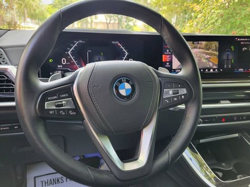 Used 2025 BMW X5 xDrive50e AWD/4WD image 27