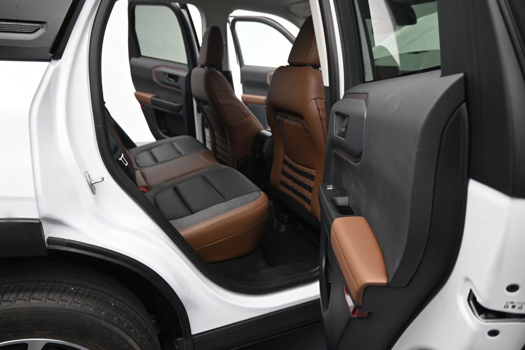 Used 2021 Ford Bronco Sport Outer Banks AWD/4WD image 24